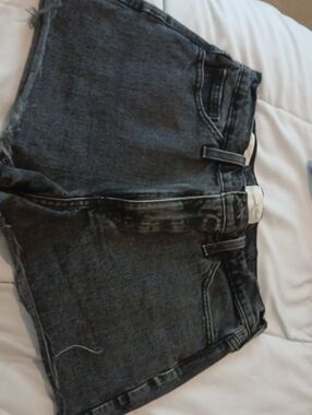 Universal Thread Black Wash High-Rise Denim Shorts